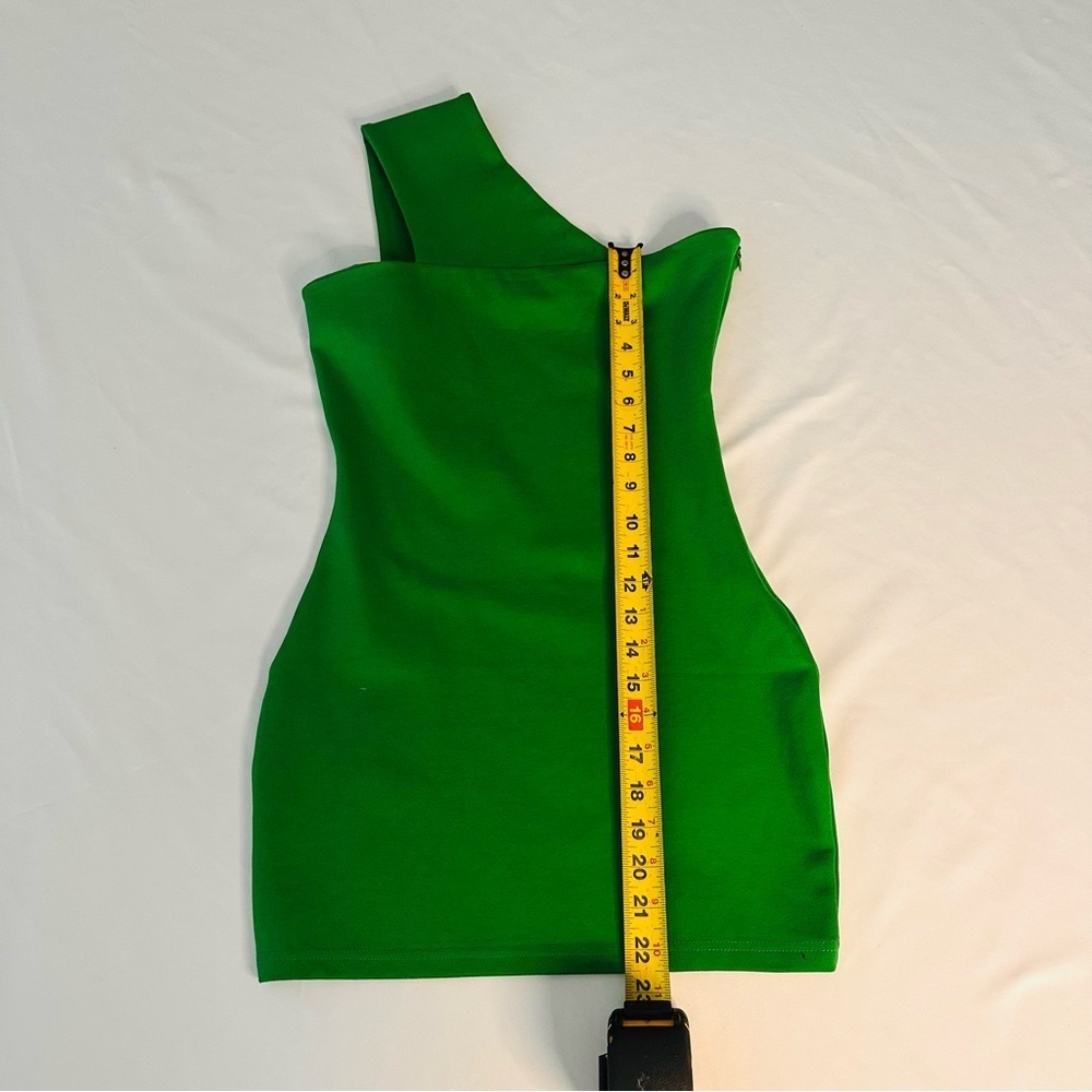 Superdown Revolve Rockie One Shoulder Dress in Green - size Medium - Picture 5 of 9